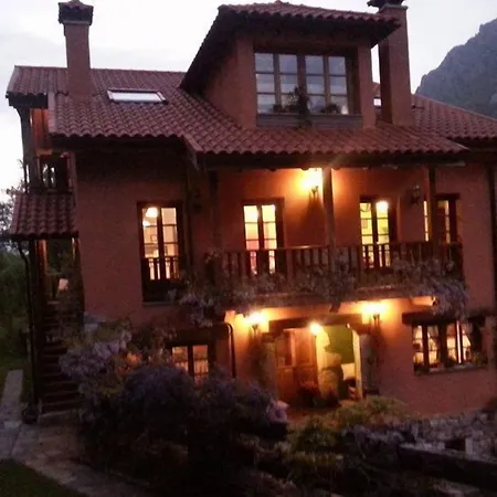 Rurales Buenamadre * Pola de Somiedo