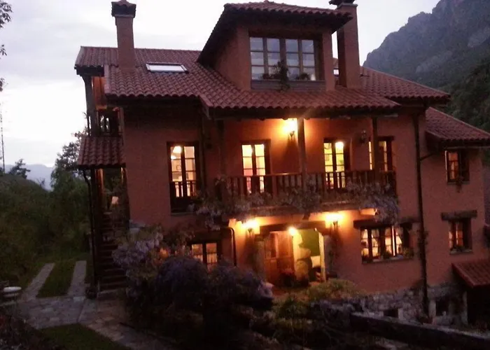 Rurales Buenamadre * Pola de Somiedo